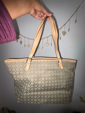 2010 Nine West Olive Beige Geometric Tote with Tan Handles